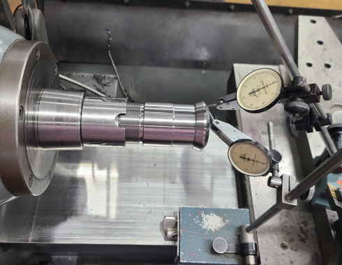 Measuring and dialing on milling machine